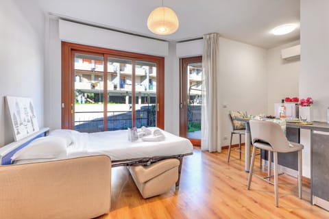 Standard Studio (Casa Miraflores) | Iron/ironing board, free WiFi, bed sheets