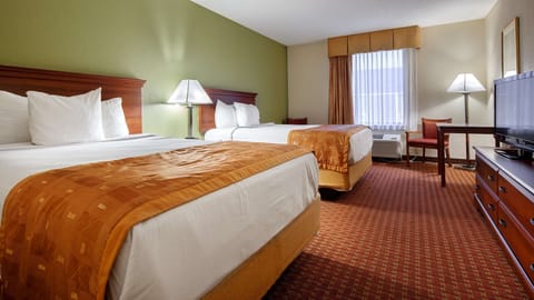 Double Room | Premium bedding, pillowtop beds, in-room safe, desk