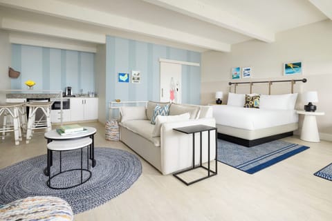 Studio Suite, Ocean View | Premium bedding, in-room safe, individually furnished, desk