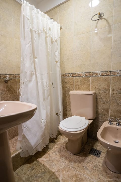 Double Room | Bathroom | Bidet, towels