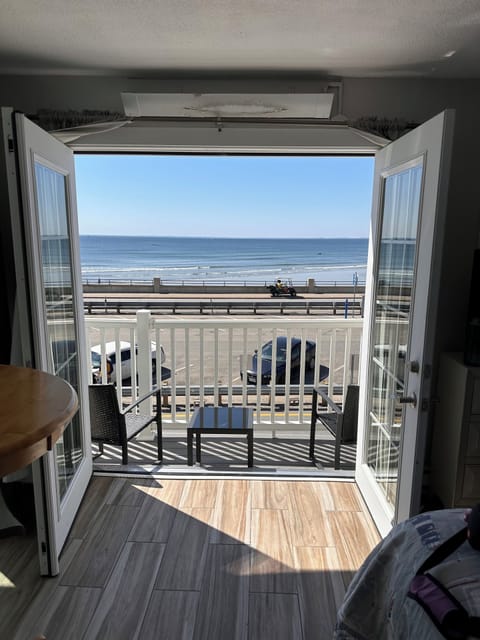 Premium Room, 1 Bedroom, Balcony, Oceanfront | Terrace/patio