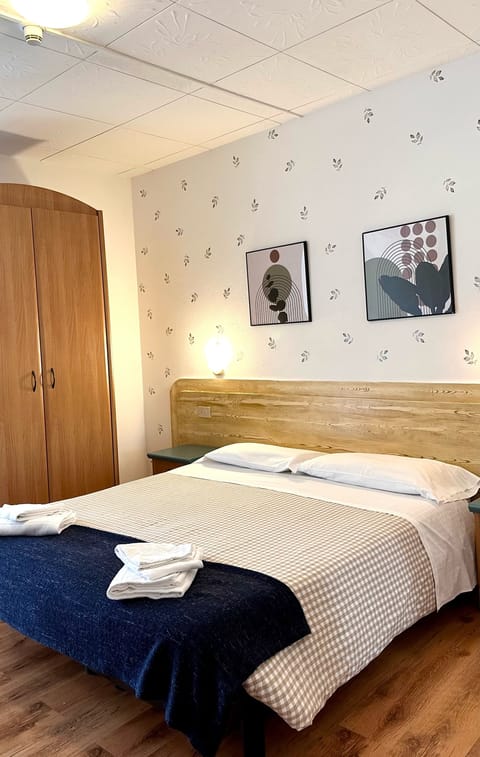 Double or Twin Room (Piccola) | Premium bedding, free WiFi, bed sheets