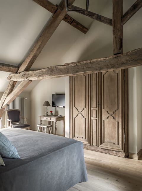 Minibar, in-room safe, desk, soundproofing