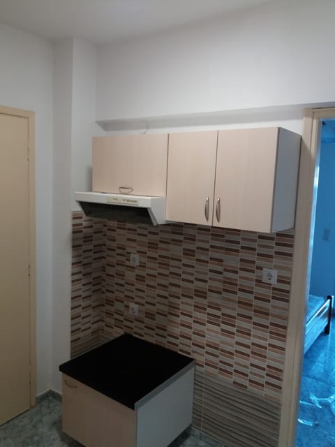 Standard Apartment | Private kitchen | Fridge, oven, stovetop, electric kettle