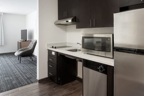 Desk, iron/ironing board, free cribs/infant beds, free WiFi