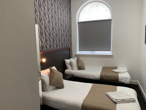 Standard Twin Room, 2 Twin Beds, Non Smoking, Ensuite | Desk, soundproofing, free WiFi, bed sheets