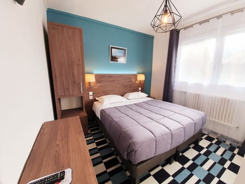 Premium bedding, free WiFi