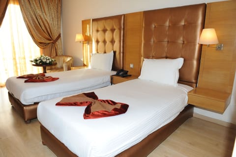 Standard Double Room | Premium bedding, in-room safe, desk, blackout drapes