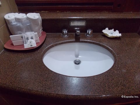 Superior Room | Bathroom sink