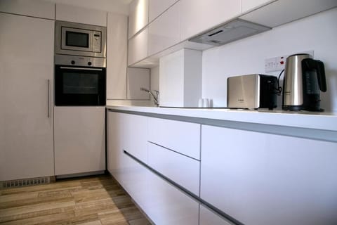 Superior Apartment (Adults Only) | Private kitchen | Coffee/tea maker, electric kettle