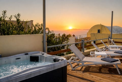 Deluxe Villa, 1 Bedroom, Jetted Tub, Sea View | Terrace/patio