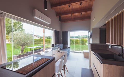 Suite La Quercia | Blackout drapes, free WiFi, bed sheets