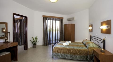 Apartment, 2 Bedrooms | In-room safe, iron/ironing board, free WiFi