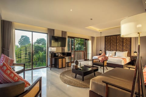 Panoramic Suite (Free Entrance to Bali Zoo) | Living area | 53-inch LCD TV with cable channels, TV, Netflix