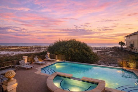 House | 9 bedrooms, Internet