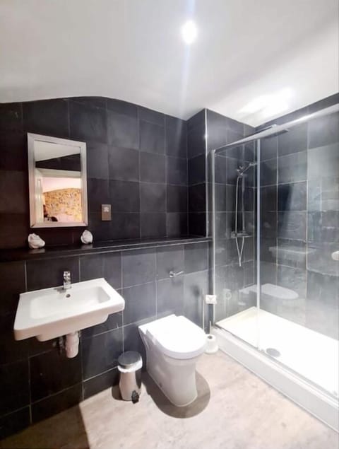 Twin Room, Ensuite