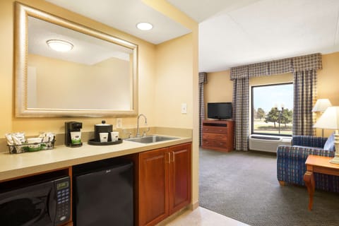 In-room safe, desk, blackout drapes, iron/ironing board