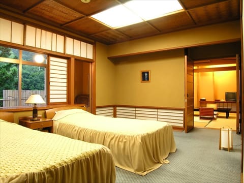 Japanese Western Style Room, Valley View | In-room safe