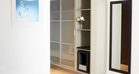 Minibar, in-room safe, desk, soundproofing