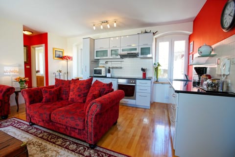 Comfort Apartment, 2 Bedrooms, Terrace | Living room | 60-cm flat-screen TV with satellite channels, TV