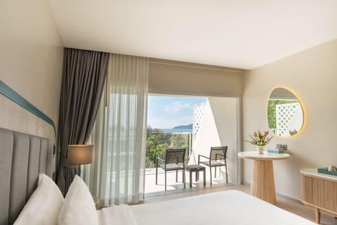 Elite Balcony Seaview | In-room safe, rollaway beds, free WiFi, bed sheets