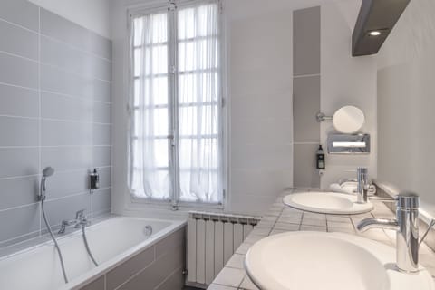 Double or Twin Room | Bathroom | Free toiletries, hair dryer, towels