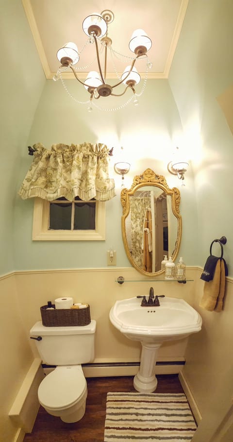 Margery Stone Room | Bathroom | Designer toiletries, hair dryer, towels, soap