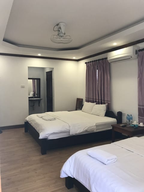 Superior Triple Room | In-room safe, iron/ironing board, free WiFi