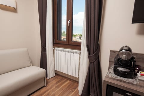 Superior Double Room | Premium bedding, minibar, in-room safe, desk