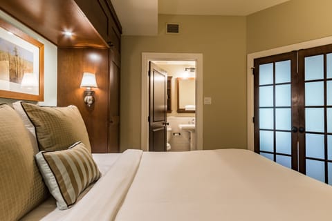 Family Suite, 2 Bedrooms | Egyptian cotton sheets, premium bedding, down comforters, pillowtop beds