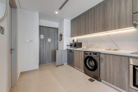 Studio | Private kitchen | Stovetop, cookware/dishes/utensils