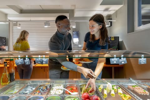 Daily buffet breakfast (EUR 11.90 per person)