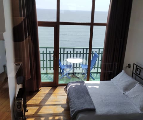 Room, Balcony, Sea View (Mirador 1) | Egyptian cotton sheets, premium bedding, down comforters, pillowtop beds