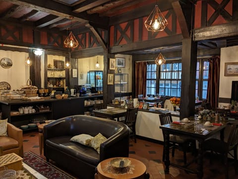 Daily buffet breakfast (EUR 9.50 per person)