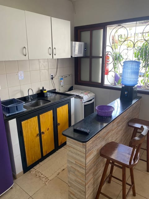 Duplex Superior 2 Quartos Cozinha Americana | Private kitchen | Full-size fridge, microwave, oven, stovetop