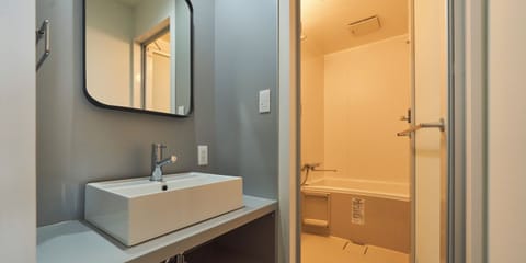 [Non Smoking] Executive Fourth Room | Bathroom | Combined shower/tub, deep soaking tub, hair dryer, slippers