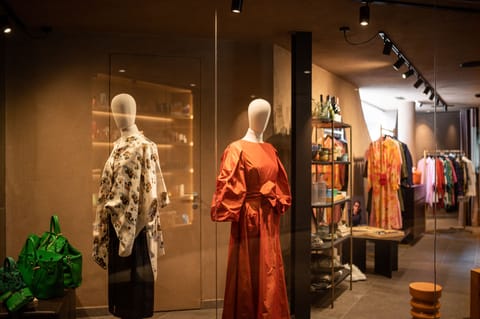 Body treatments, body wraps, body scrubs, facials