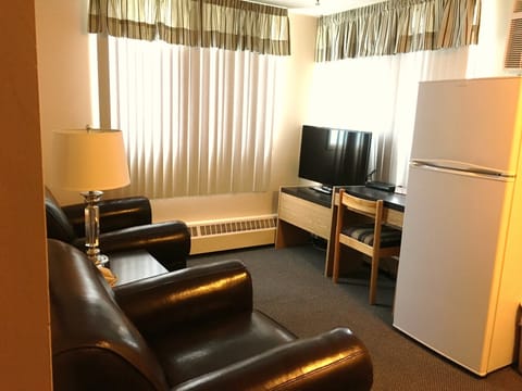 Standard Room, 2 Queen Beds | Desk, iron/ironing board, free WiFi, bed sheets