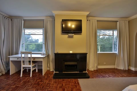 Double Room | In-room safe, individually decorated, individually furnished, desk