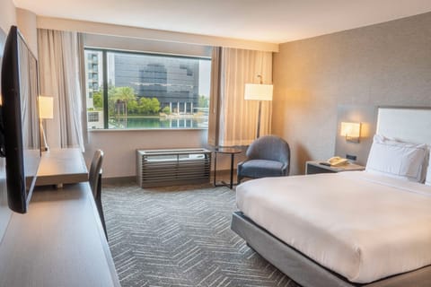 In-room safe, individually furnished, desk, laptop workspace