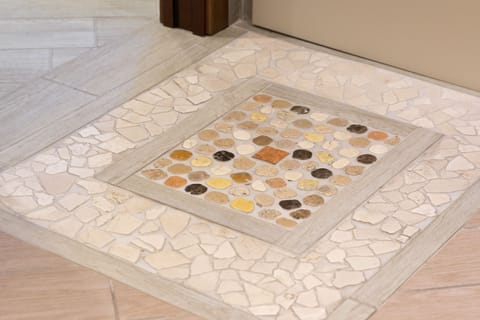 Quadruple Room | In-room safe, desk, soundproofing, free WiFi