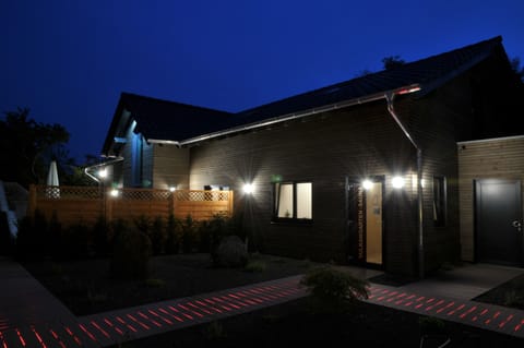 Sauna, body treatments, hot stone massages, facials, reflexology