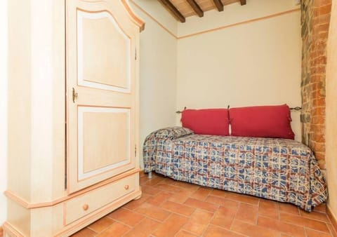 Apartment, 2 Bedrooms | 1 bedroom, premium bedding, soundproofing, free cribs/infant beds