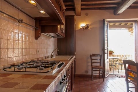 Apartment, 2 Bedrooms | Private kitchen | Fridge, stovetop, dishwasher, cookware/dishes/utensils