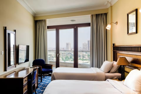 Executive Room | Minibar, in-room safe, soundproofing, free WiFi