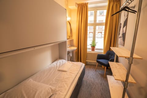 Economy Twin Room, Shared Bathroom | In-room safe, iron/ironing board, free WiFi, bed sheets