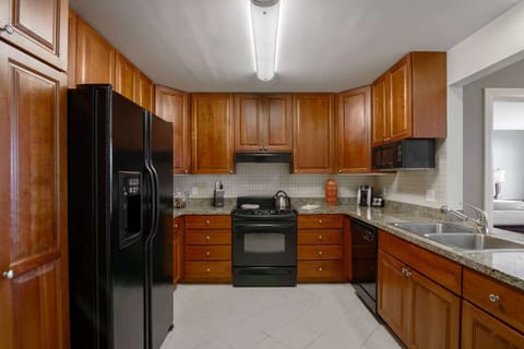 Signature Apartment, 2 Bedrooms | In-room safe, individually furnished, desk, laptop workspace