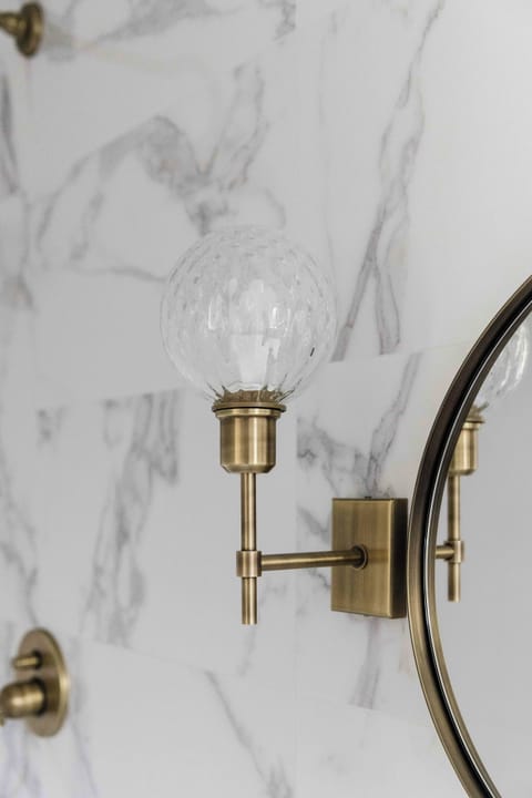 Double Room, Accessible | Bathroom | Shower, free toiletries, hair dryer, towels