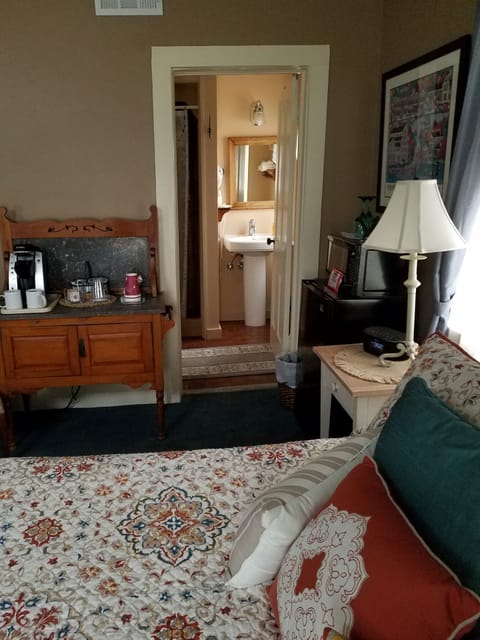 Room, Private Bathroom (3. The Sheboygan Room) | Room amenity