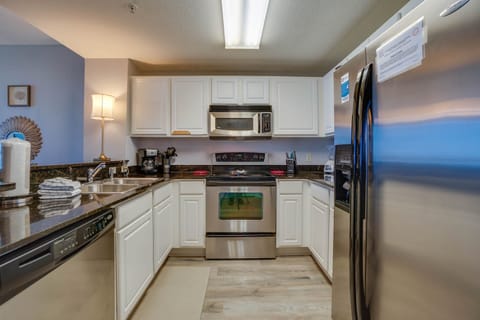 Condo, 3 Bedrooms, Beach View (1704E) | Private kitchen | Fridge, microwave, oven, stovetop